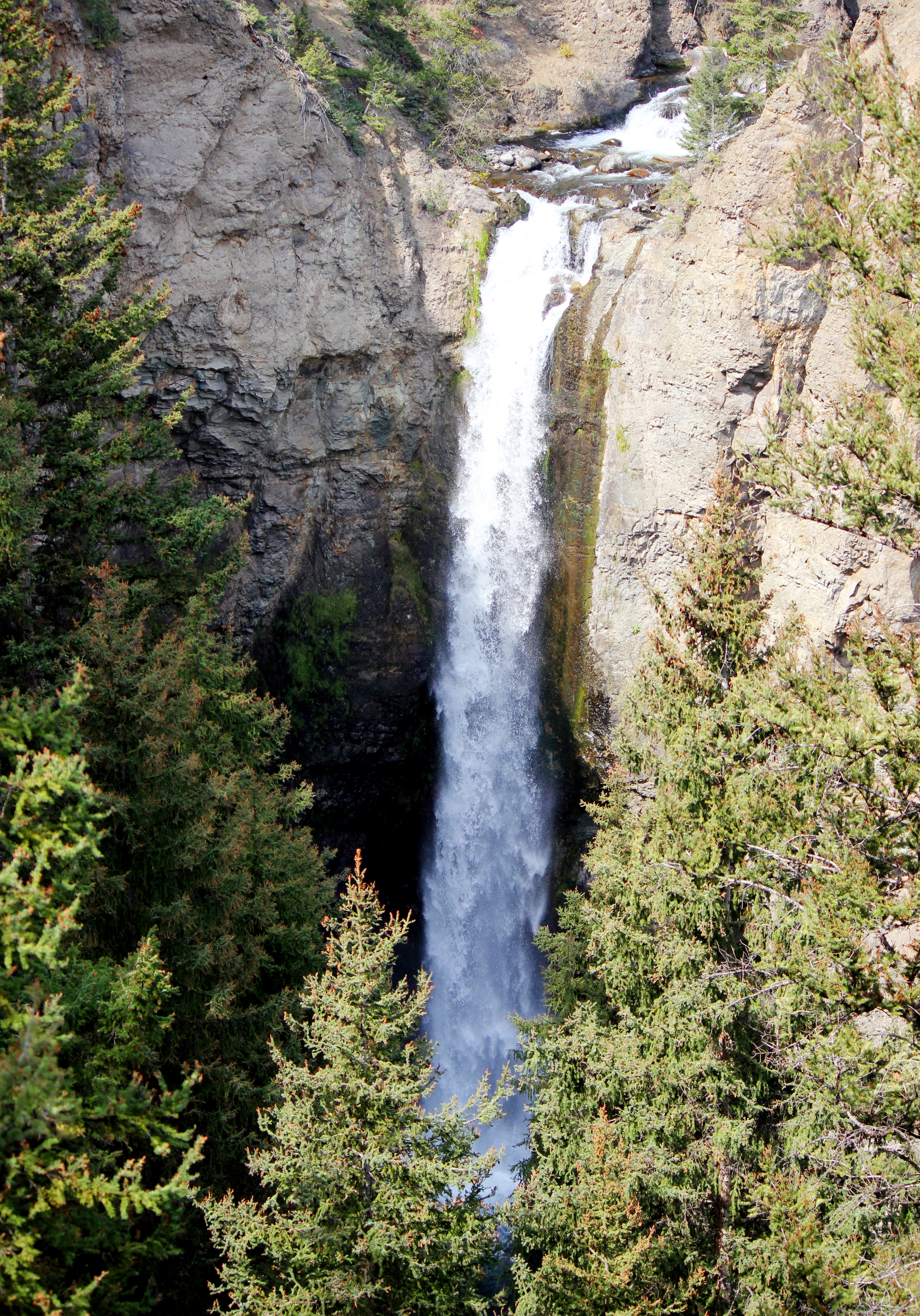 Waterfalls of Yellowstone: Tower Falls