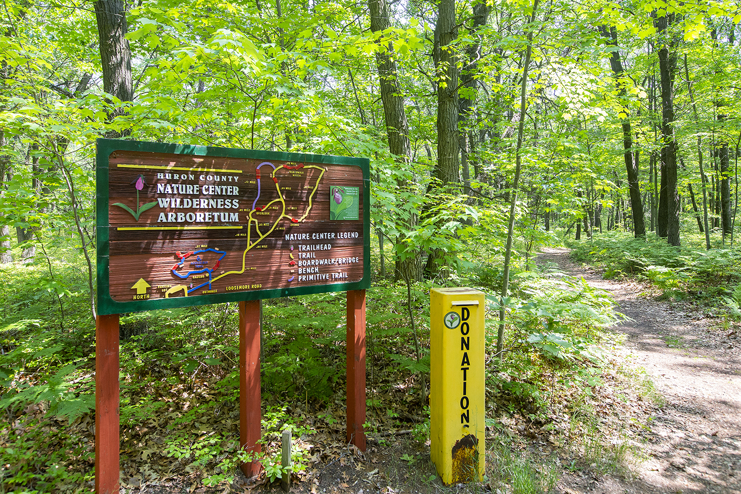 Huron Nature Center Sign
