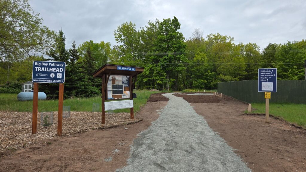 Big Bay Pathway trailhead