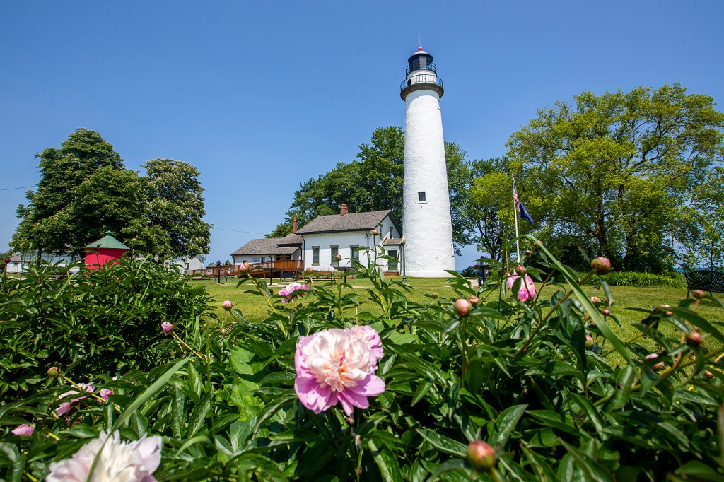 Exploring the Historic Pointe Aux Barques Lighthouse